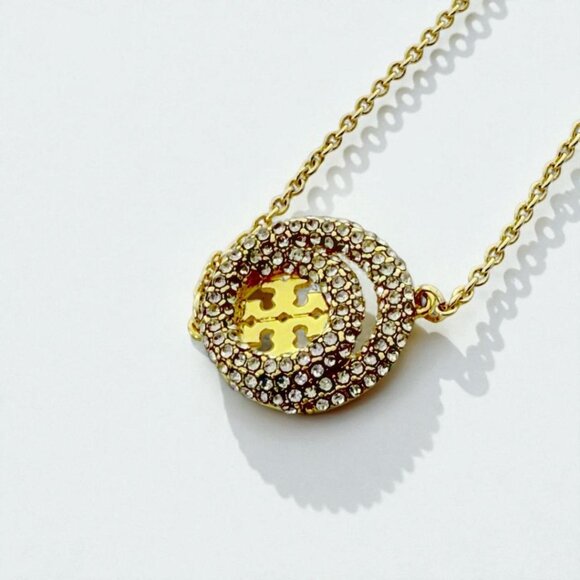 Tory Burch Miller crystal-embellished bracelet in Gold. - Picture 2 of 3